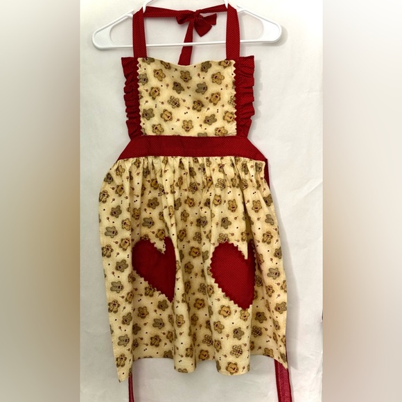 Children’s Hand made Gingerbread Apron - Picture 2 of 13